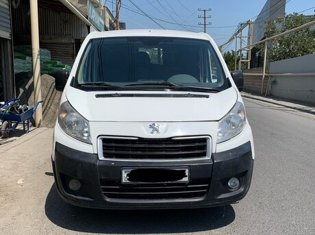 Peugeot  2012