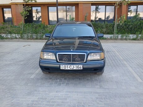 Mercedes C 180