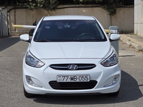 Hyundai Accent 2015