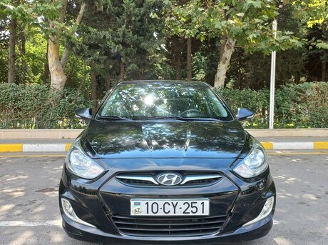 Hyundai Accent 2012