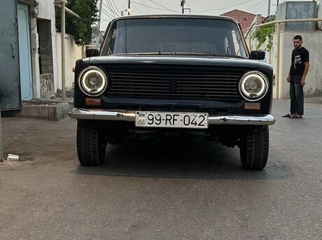 LADA (VAZ) 21011