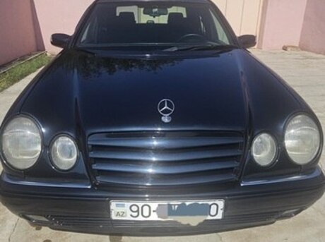 Mercedes E 230