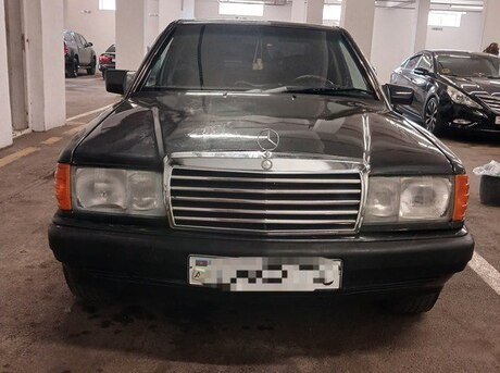 Mercedes 190 1989