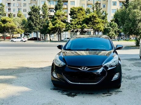 Hyundai Elantra 2013