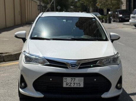 Toyota Corolla Fielder 2018