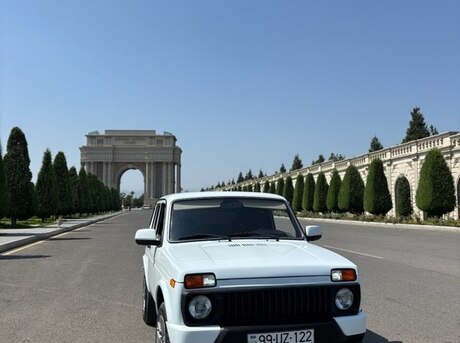 LADA (VAZ) Niva 2013