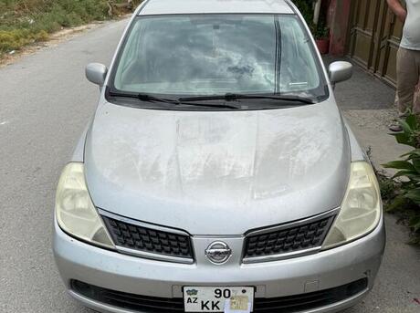 Nissan Tiida 2006