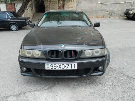 BMW 523