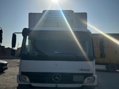 Mercedes Atego 818