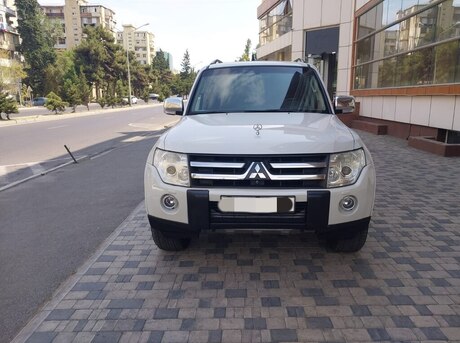Mitsubishi Pajero 2008