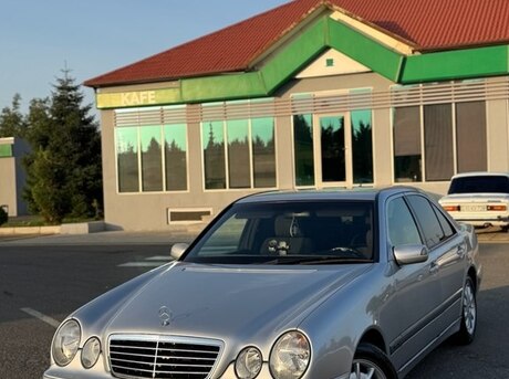 Mercedes E 240 2001