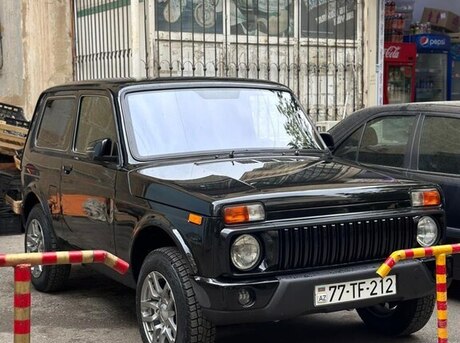 LADA (VAZ) Niva 2015