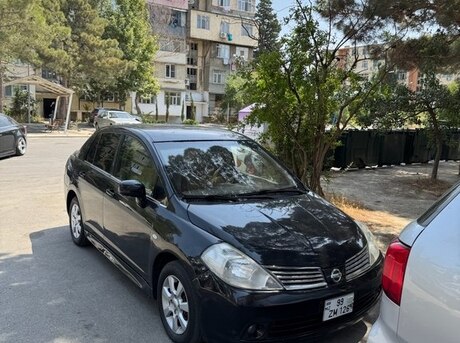 Nissan Tiida 2008