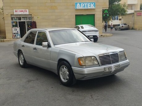 Mercedes E 220 1994