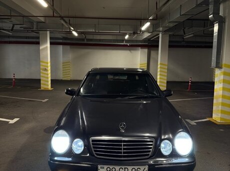 Mercedes E 270 2000