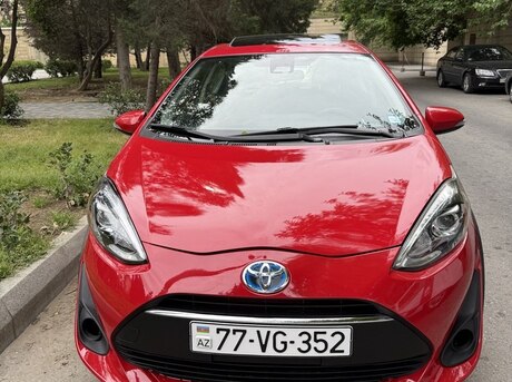 Toyota Prius C 2018