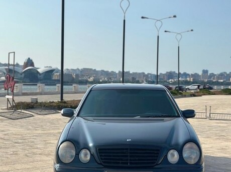 Mercedes E 220 2001