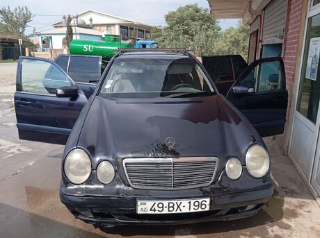 Mercedes E 220 2001