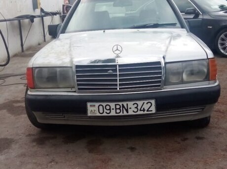 Mercedes 190 1990