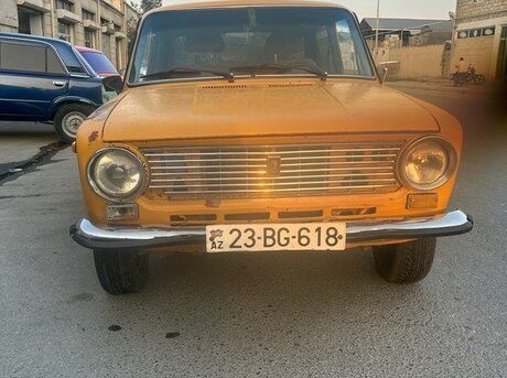 LADA (VAZ) 21011