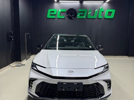 Toyota Camry 2025