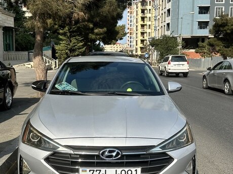 Hyundai Elantra 2019