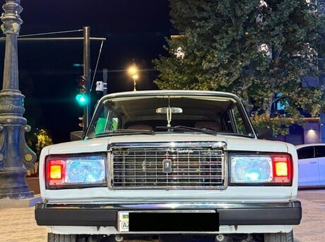 LADA (VAZ) 2107 2000