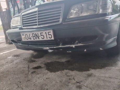 Mercedes C 240