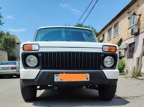 LADA (VAZ) Niva 2013
