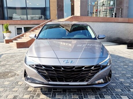 Hyundai Elantra 2022