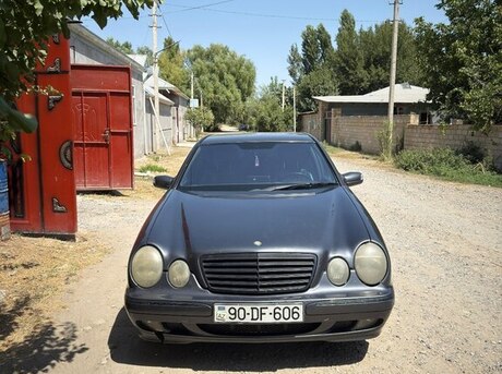 Mercedes E 220 1999