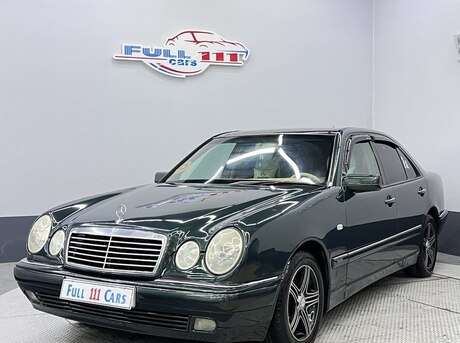 Mercedes E 230
