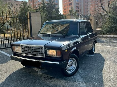 LADA (VAZ) 2107