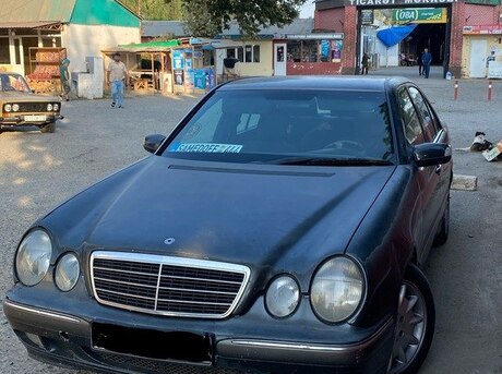 Mercedes E 220 1999