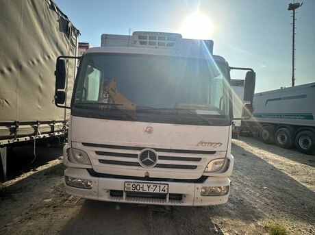 Mercedes Atego 818