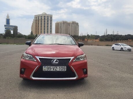 Lexus CT 200h