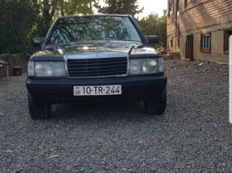 Mercedes 190 1989