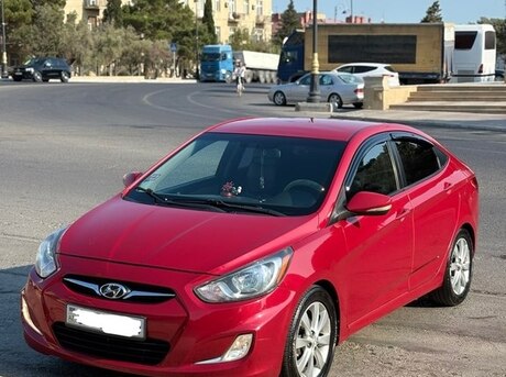 Hyundai Accent 2012