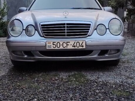 Mercedes E 240 2001