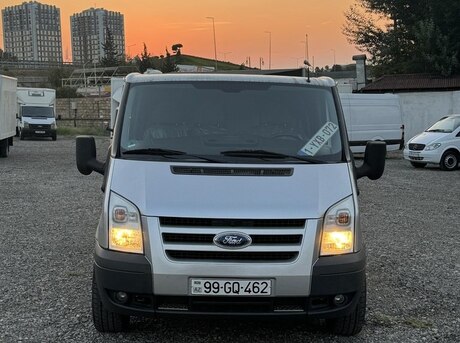 Ford Transit 2010