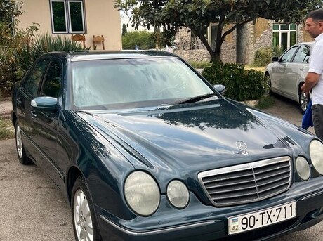 Mercedes E 240 2000
