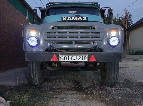ZIL 130