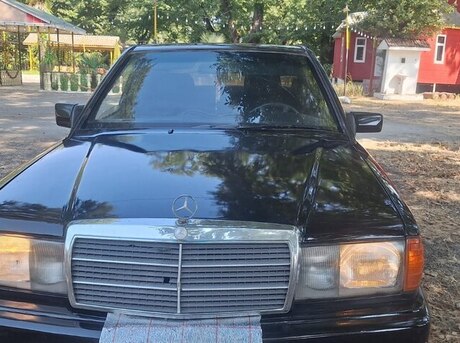Mercedes 190 1989
