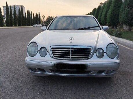 Mercedes E 240 1999