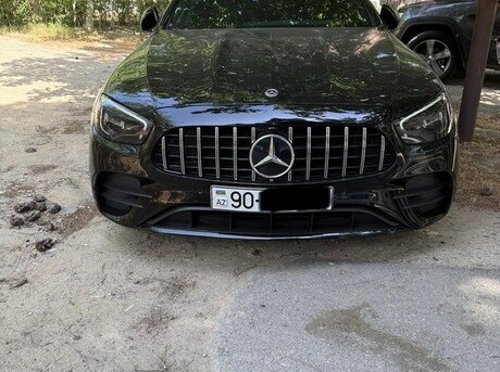 Mercedes E 200