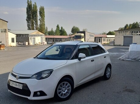 MG 3 2011