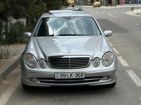 Mercedes E 240 2004