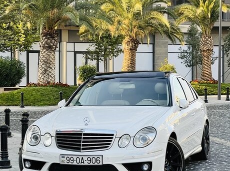 Mercedes E 320