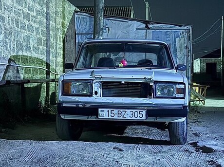 LADA (VAZ) 2107
