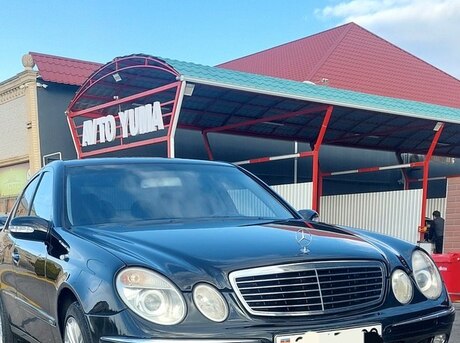 Mercedes E 240 2004